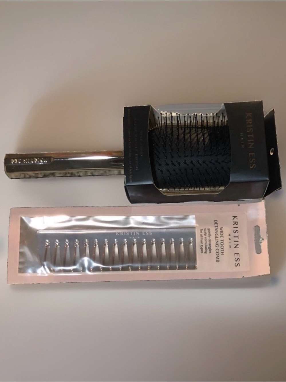 KRISTIN ESS HAIR - Style Assist Large Paddle Brush & Comb Rose Gold (Set of 2)
